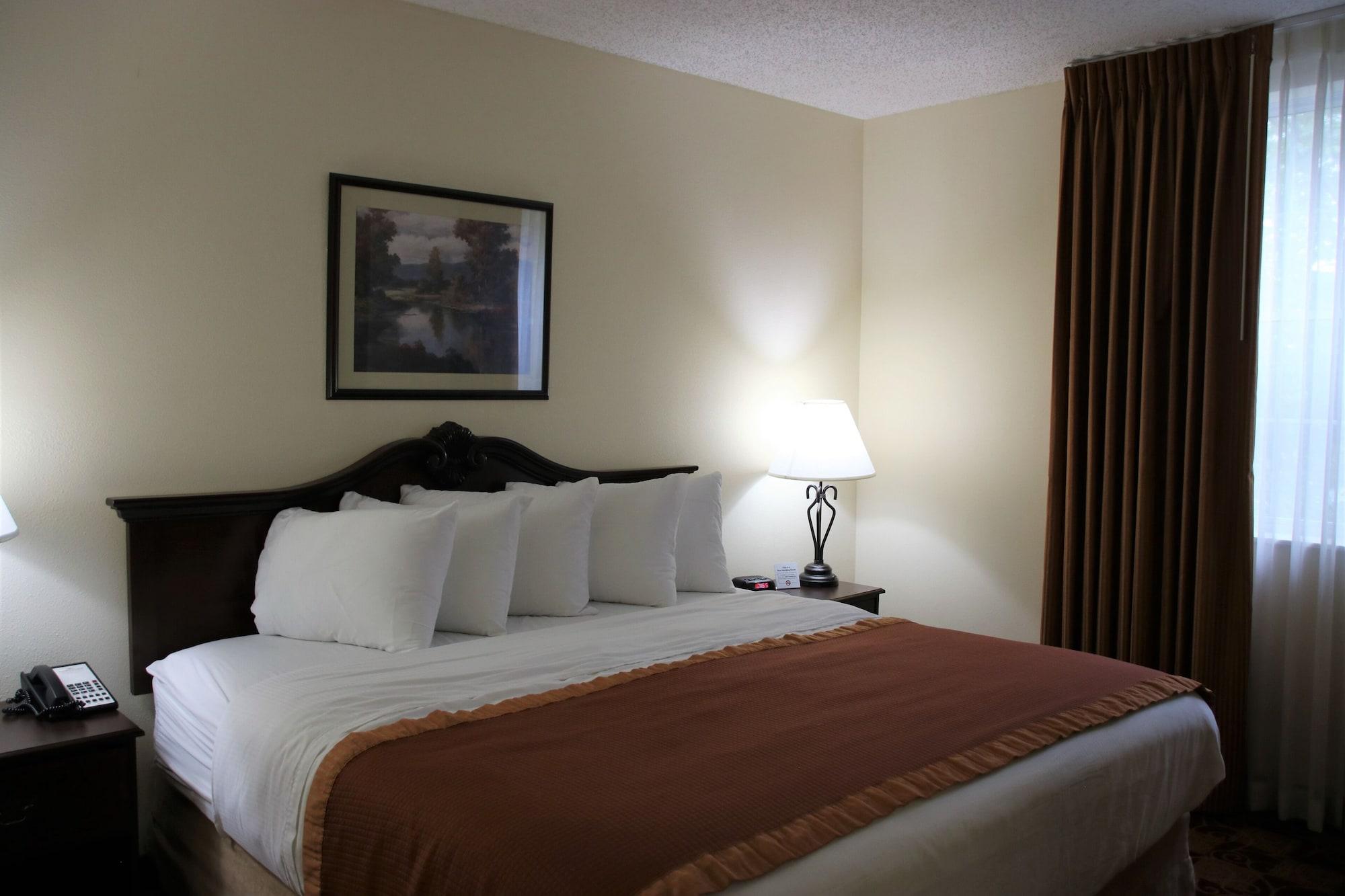 Hawthorn Suites By Wyndham Louisville East Esterno foto