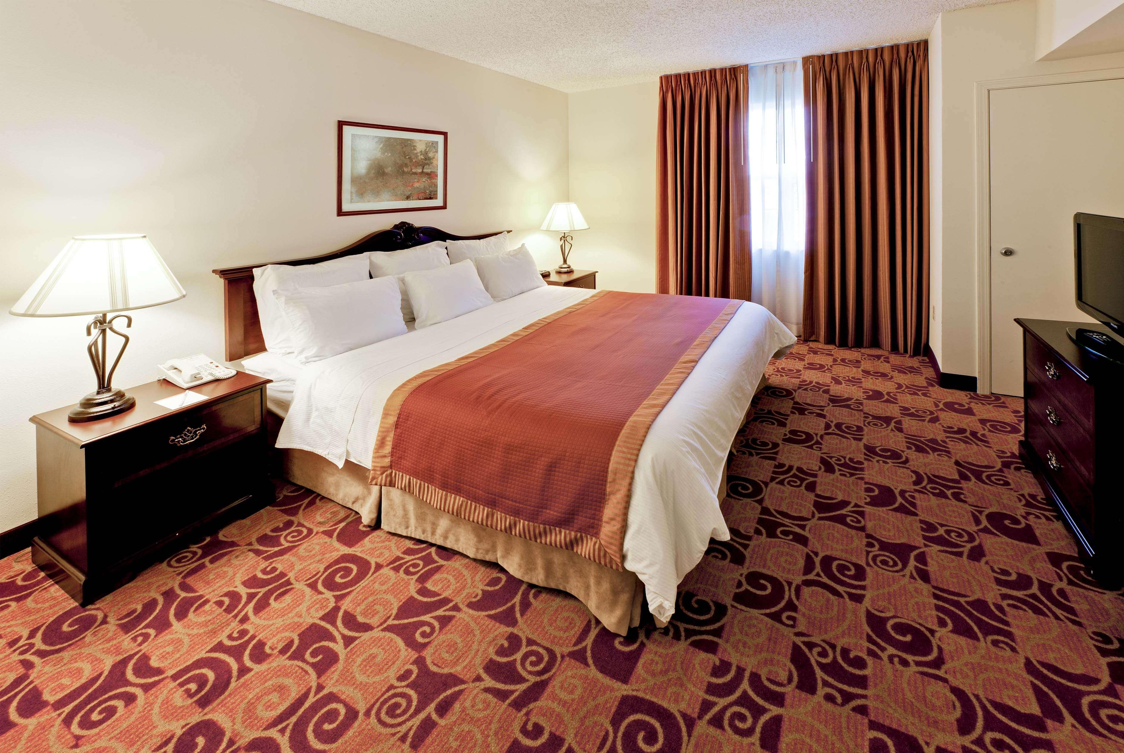 Hawthorn Suites By Wyndham Louisville East Esterno foto