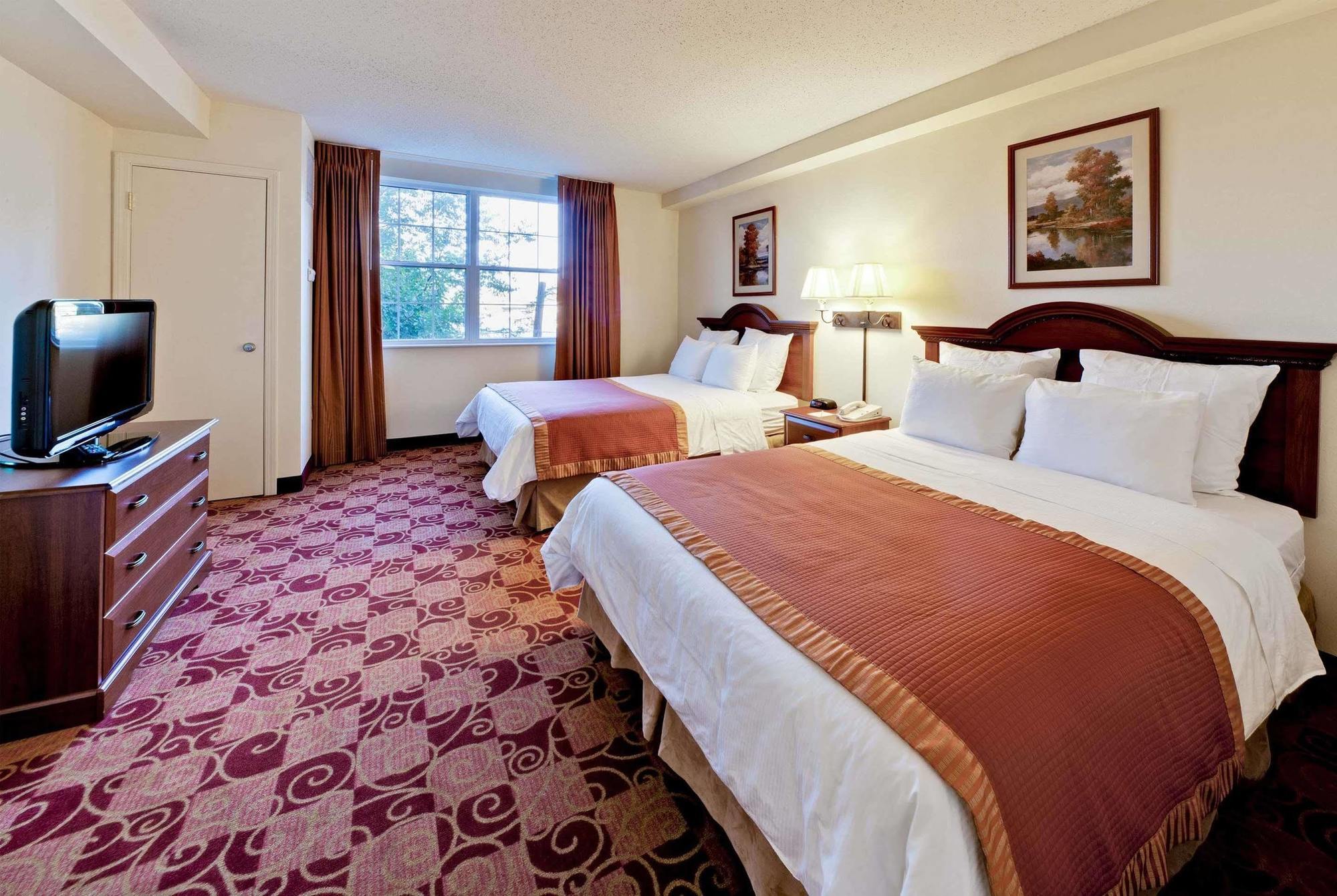 Hawthorn Suites By Wyndham Louisville East Esterno foto